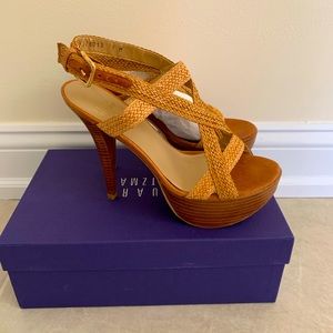 Stuart Weitzman Camel Laniard “Camino” size 7